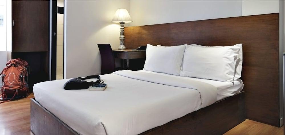 Hotel Durban Makati City Exterior photo